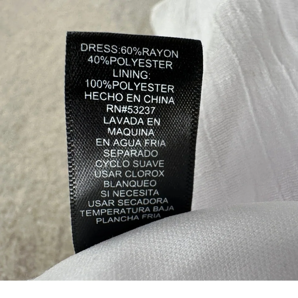 Mlle Gabrielle Sleeveless White High-Low Summer Dress with Pendant Detail NWT - Picture 4 of 5